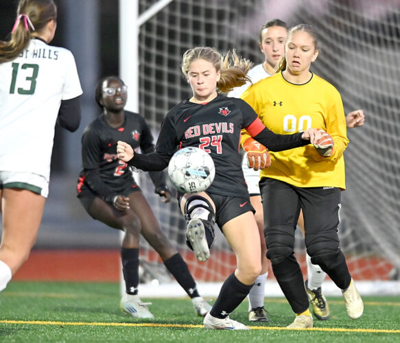 Lady Devils edge Forest Hills